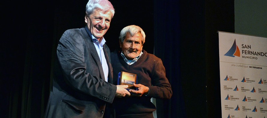 Homenaje a trabajadores municipales jubilados