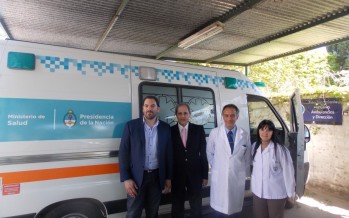 Matías Molle entregó una ambulancia al Hospital Petrona V. Cordero