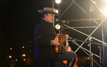 19° Fiesta del Litoral en Plaza Carlos Gardel con la presencia de Antonio Tarragó Ros