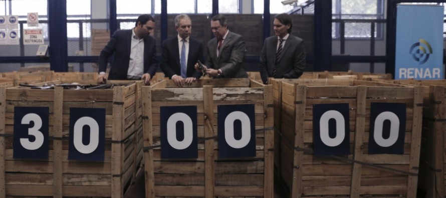 Matías Molle: “Nos propusimos llegar a las 300 mil armas destruidas y hoy lo logramos”