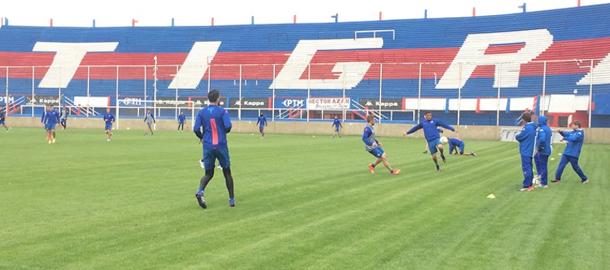 El Matador se prepara para recibir a Banfield y piensa en la continuidad de Alfaro