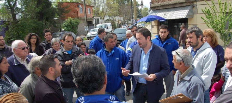Matías Molle prometió finalizar la obra cloacal en el Barrio Aviación
