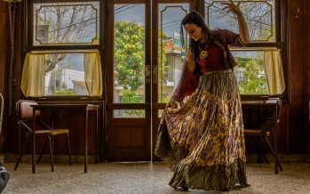 María Bradley presentó un video previo a su show en el Teatro Martinelli