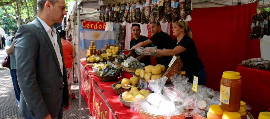 La Expo Colectividades funcionará en Plaza Mitre durante este fin de semana