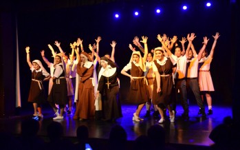 Se realizó el cierre de la Escuela Municipal de Comedia Musical en el Teatro Martinelli