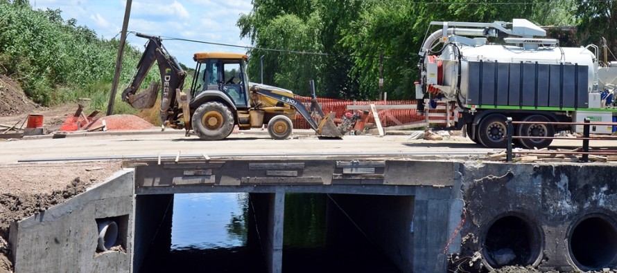 Tras obras hidráulicas municipales, mañana reabrirán el “Puente Negro”