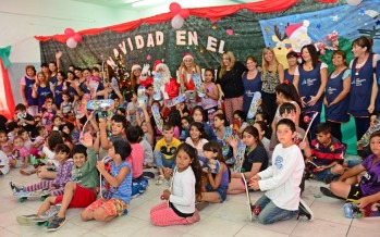 Centros Educativos, el Taller Protegido y las UDI recibieron a Papá Noel