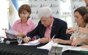 Se entregó mobiliario a escuelas de las islas y del continente