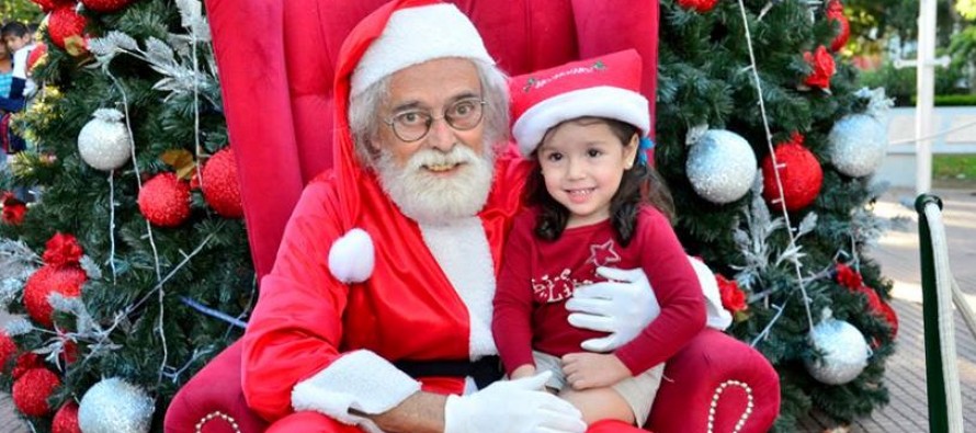 Papá Noel estará en Plaza Mitre para recibir cartas y tomarse fotografía con los niños que lo visiten