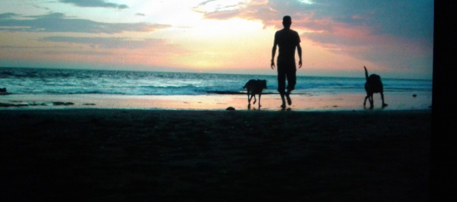 Charly Entrala, el sanfernandino que recorre Argentina con sus perros