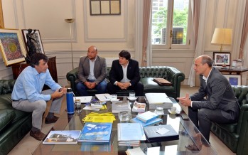 Reunión entre funcionarios municipales y el ministro de Educación y Deportes de la Nación