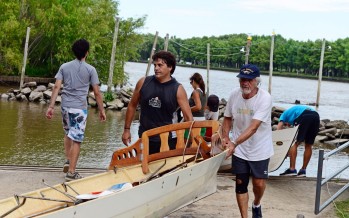 La Escuela Municipal de Remo del Polideportivo N° 3 mantiene abiertas sus puertas durante el verano