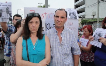 Familiares, amigos y vecinos pidieron justicia por Nicole