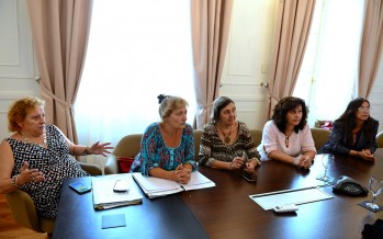 El Consejo Escolar pidió a Provincia que resuelva la paritaria del personal no docente