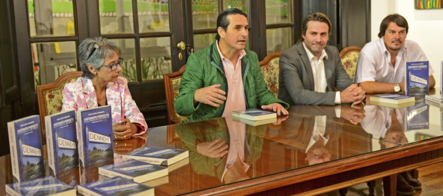 Se presentó el libro “Asesinato Perfecto en el Pueblo de los Infieles”