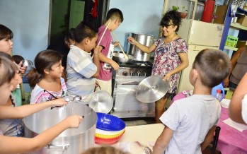 Entrega de cocina y mobiliario al merendero Huellitas de Guadalupe