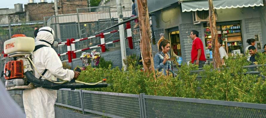 Dengue: operativos de fumigación en el túnel de Avellaneda