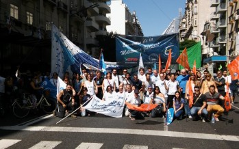 Judiciales marcharon hacia la Casa de la Provincia de Buenos Aires en reclamo de mejoras salariales