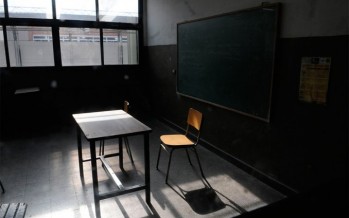 El gobierno de Vidal amenaza con contratar privados por el paro de porteros en escuelas provinciales