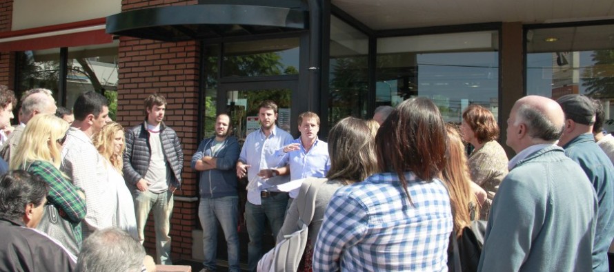 Campbell visitó a vecinos por los 100 días de gestión