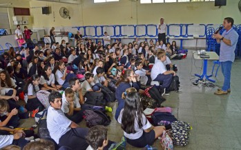 Charla sobre prevención del dengue en el Instituto Winter Garden