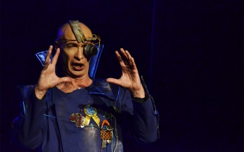Eduardo Calvo presentó “Fenómeno” en el Teatro Martinelli