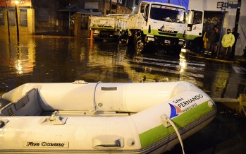 Sudestada: anegamientos de calles y evacuados