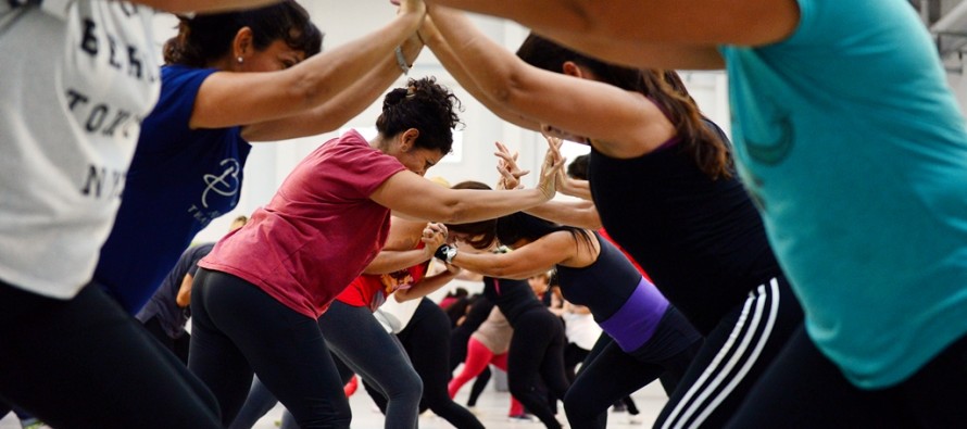 Gimnasia para adultos en el ‘Poli’ 6