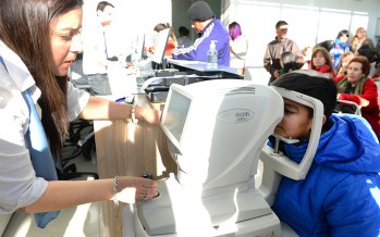 Integrantes de Murgas en Red se realizan controles en el Hospital Oftalmológico