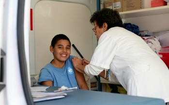 Móviles de Vacunación y Zoonosis y stand de Atención al Vecino en el barrio San Jorge