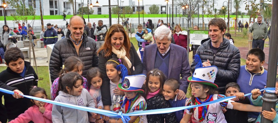 El barrio Santa Rosa ahora tiene su plaza