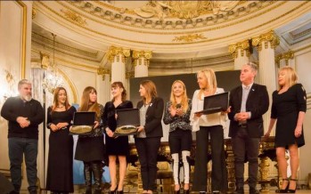 La Pantera Farías fue distinguida por la Legislatura porteña y la Unión de Periodistas de Boxeo
