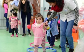 Clases de musicoterapia y educación física en las UDI