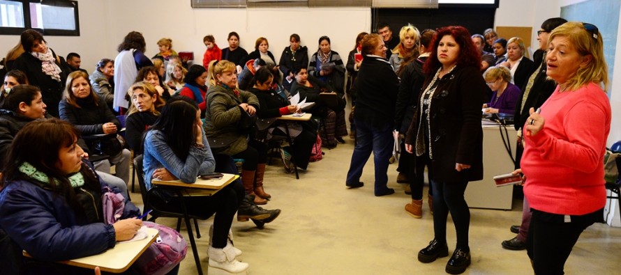 El Consejo Escolar nombró nuevos auxiliares de escuelas