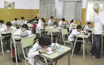 Impulsan cárcel para quienes agredan a docentes y no docentes en las escuelas bonaerenses
