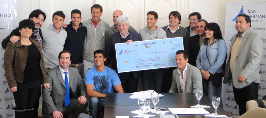 Andreotti recibió a los atletas olímpicos sanfernandinos y les entregó subsidios previo a Río 2016