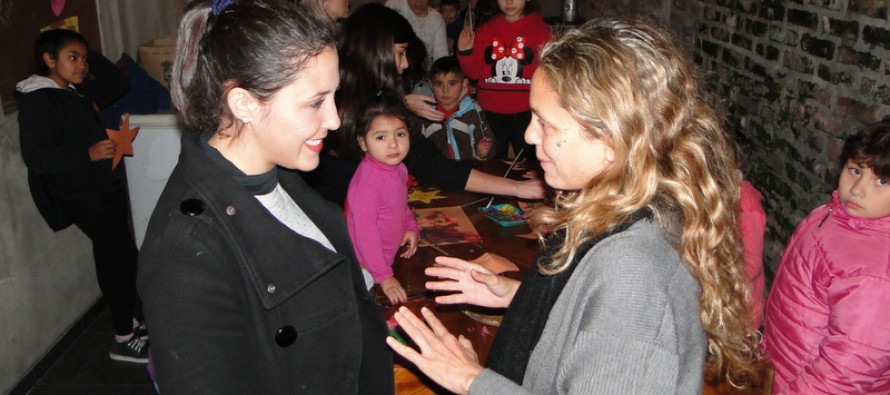 La diputada provincial Verónica Barbieri visitó un merendero en el barrio Hardoy