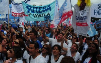 Docentes bonaerenses amenazan con otra medida de fuerza tras el paro para exigir paritarias