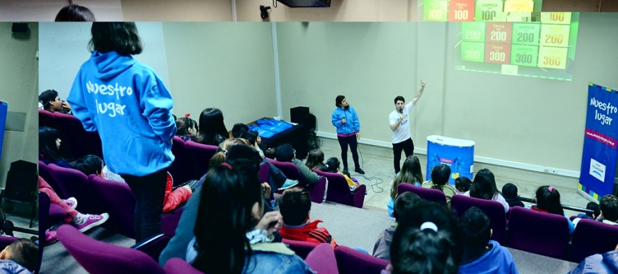 Enseñan a chicos de los centros educativos integrales a usar Internet de forma segura