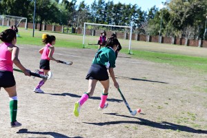 2 - Los Polideportivos de San Fernando tuvieron un encuentro de hockey y básquet