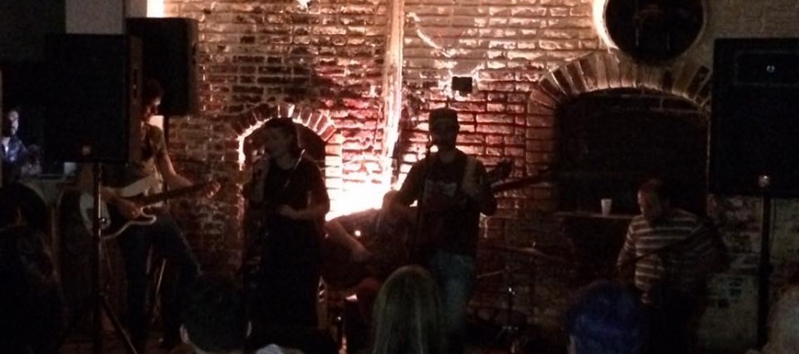 Noche de Juntada en La Peña de Vueltalmundo