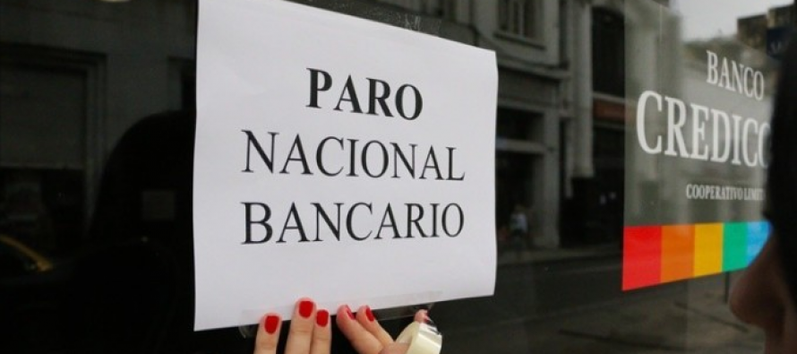 Hoy no atenderán los bancos por un paro total de 24 horas