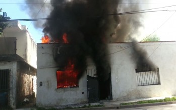 Incendio en Arenales al 2100