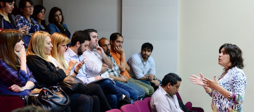 Encuentro informativo para prevenir el acoso sexual denominado ‘grooming’