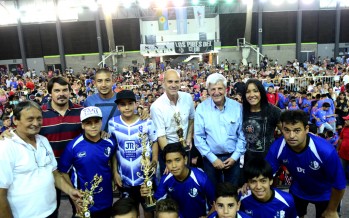 Premiaron a niños, profesores y delegados de la Liga de Fútbol