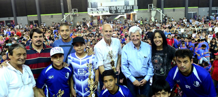 Premiaron a niños, profesores y delegados de la Liga de Fútbol