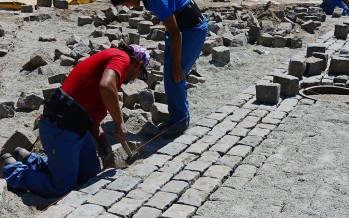 Renovación de adoquines de calles históricas de Victoria