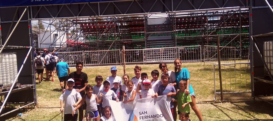 La Escuela Municipal de Tenis visitó al equipo argentino de Copa Davis