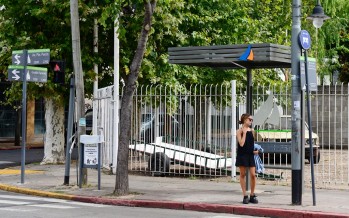 Renovación de refugios y paradas de colectivo en las avenidas Libertador, Perón y Avellaneda