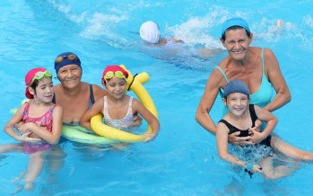 Jornada recreativa entre abuelos y nietos en el Poli N°3